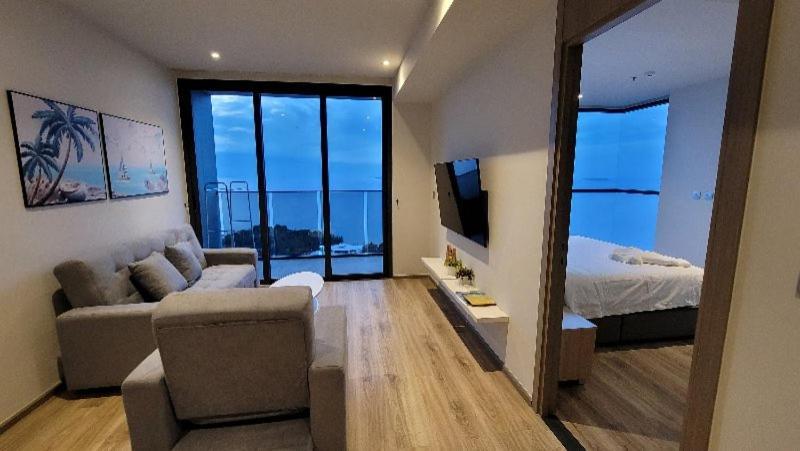 Andromeda Condo By Feng Pattaya Pokoj fotografie
